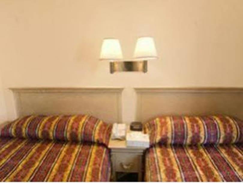 Americas Best Value Inn Las Vegas Strip Exterior foto