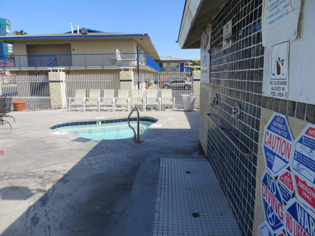 Americas Best Value Inn Las Vegas Strip Exterior foto